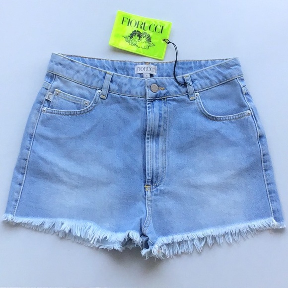 Fiorucci angels denim shorts in light vintage - Picture 2 of 16